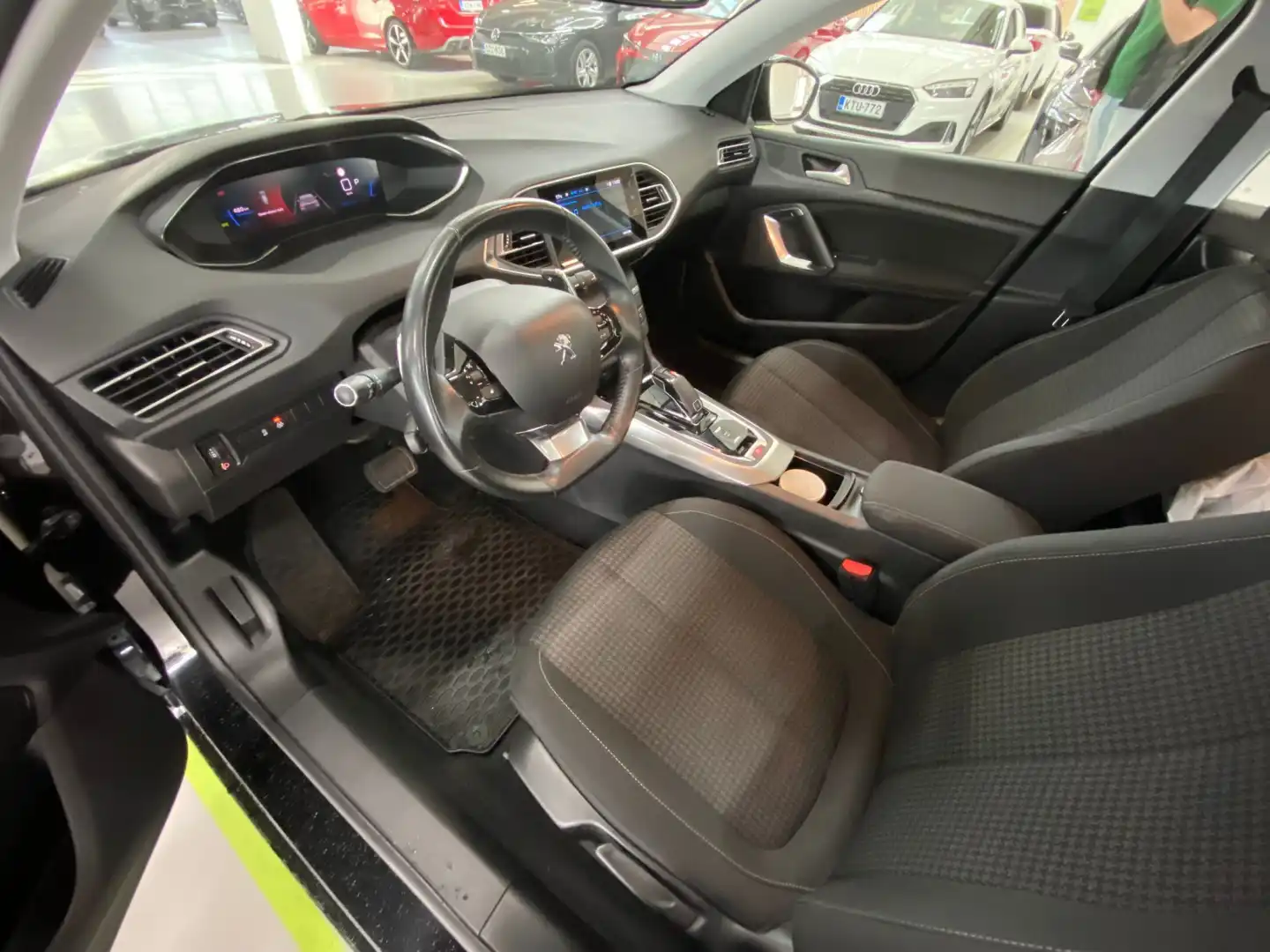car-image