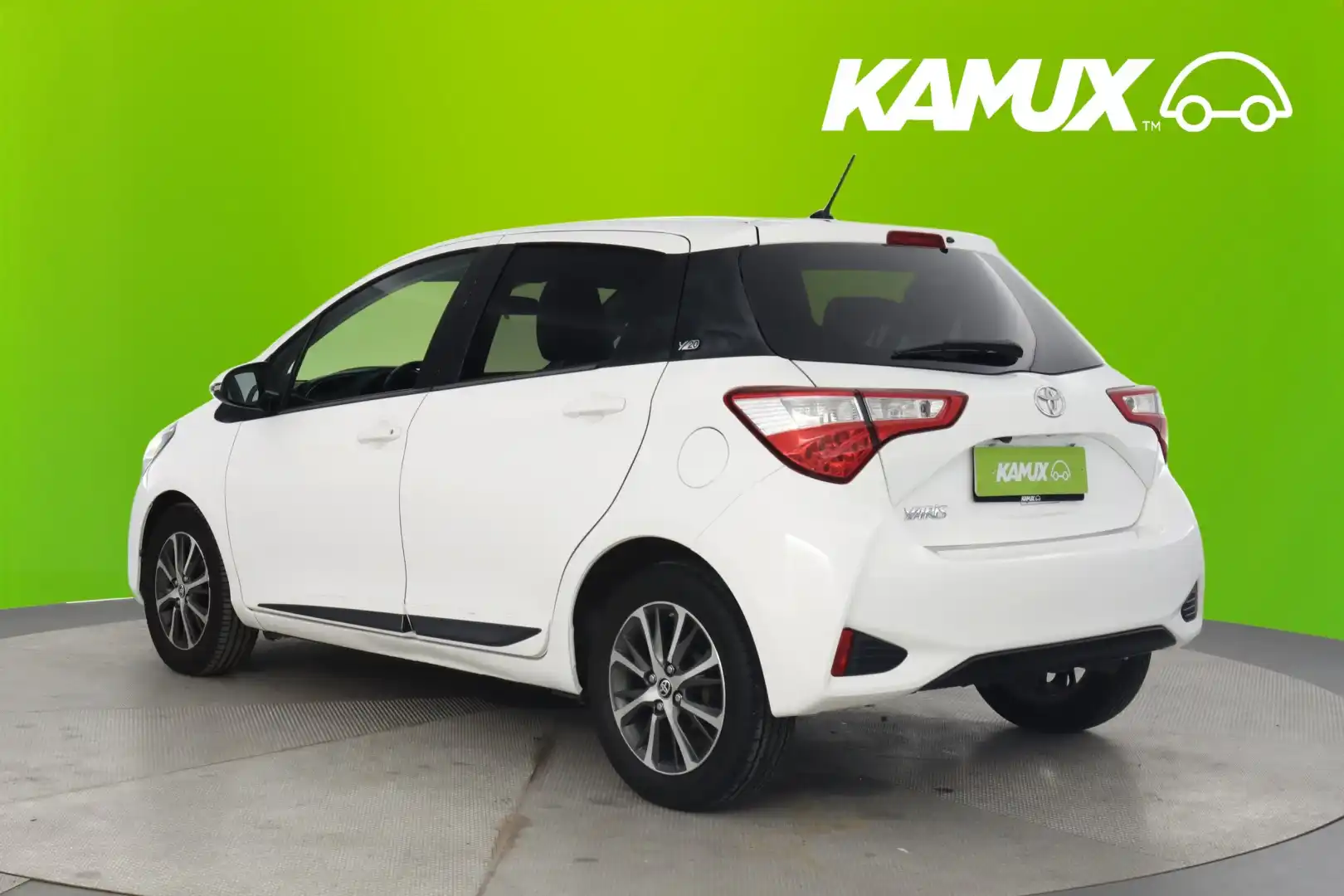 car-image