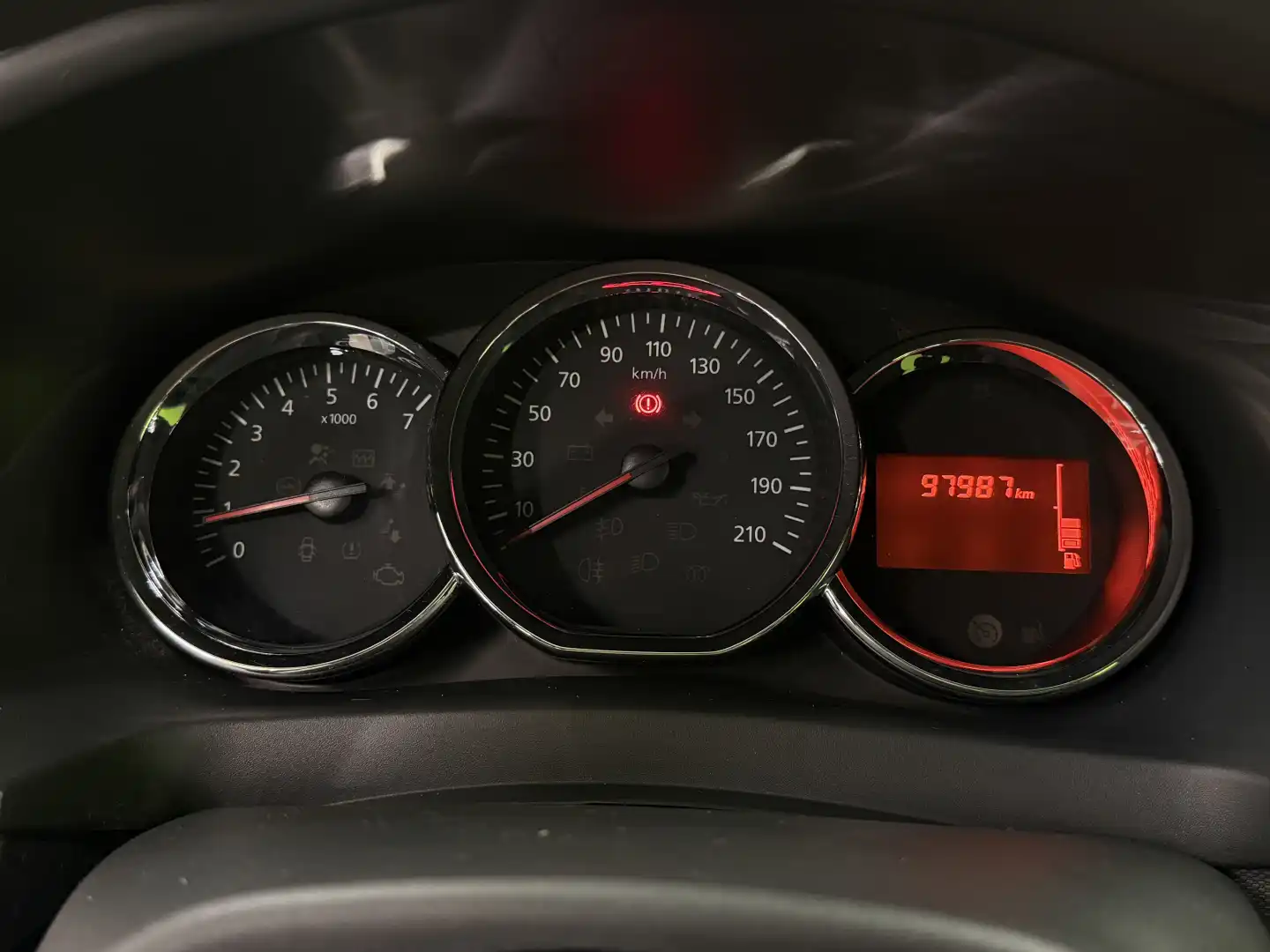car-image