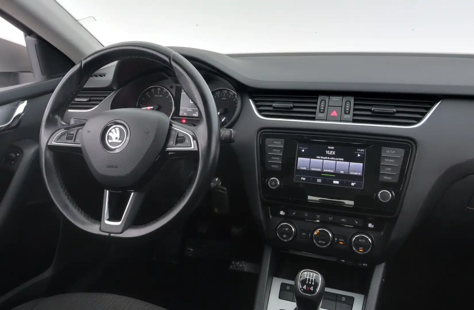 car-image