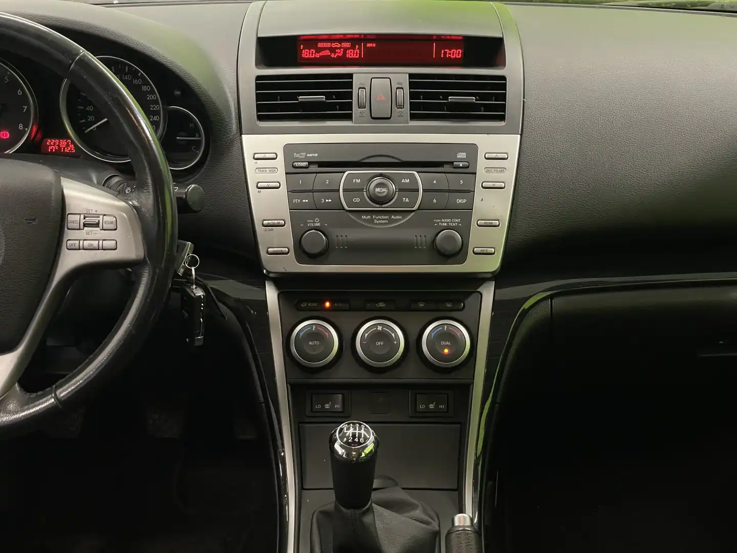 car-image