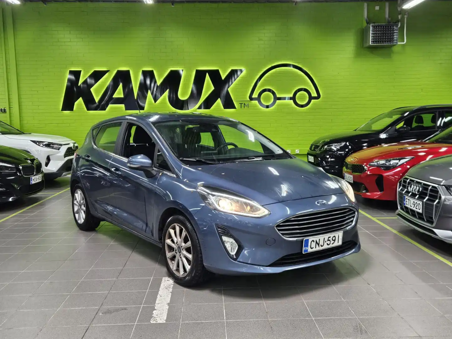 car-image