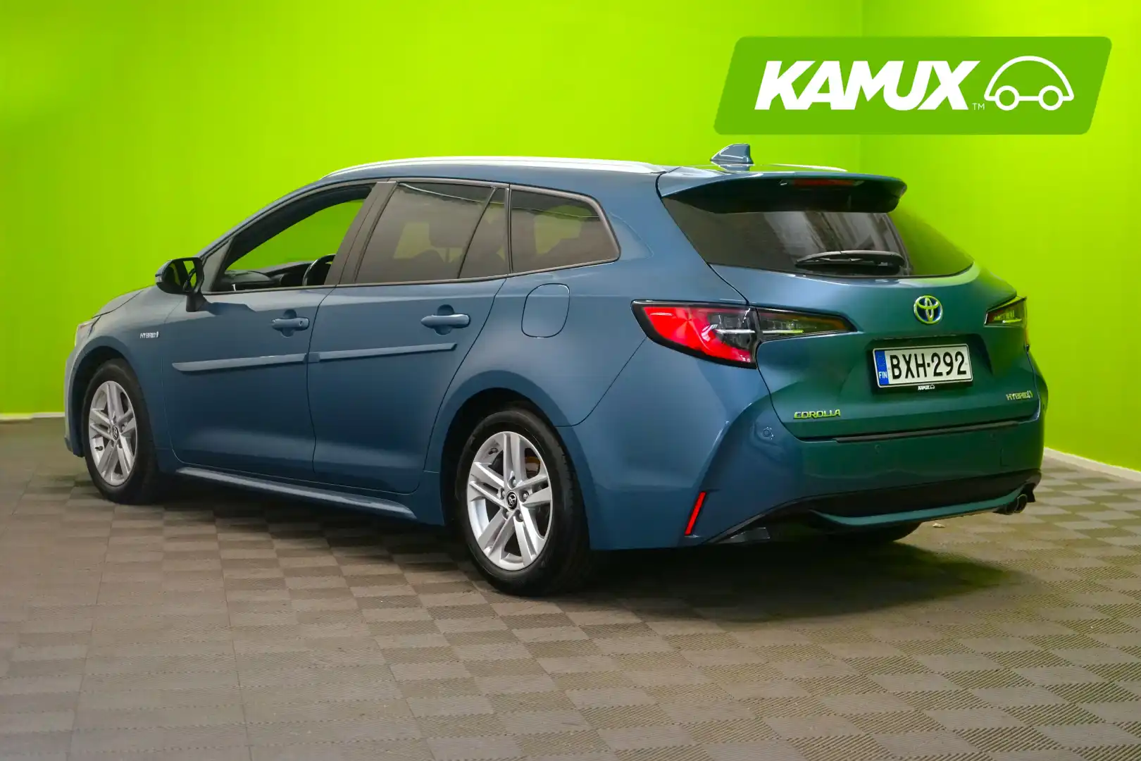 car-image