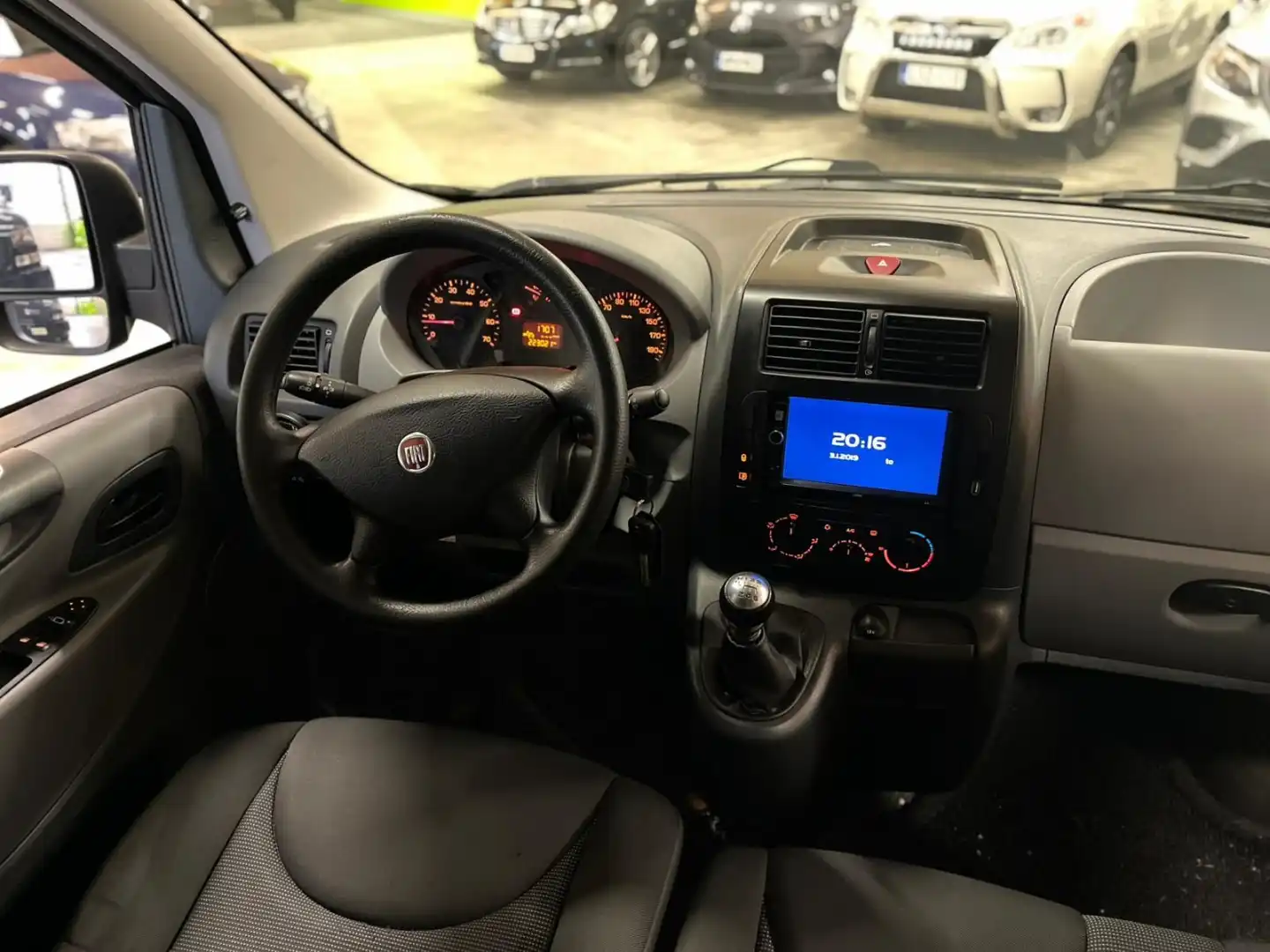 car-image