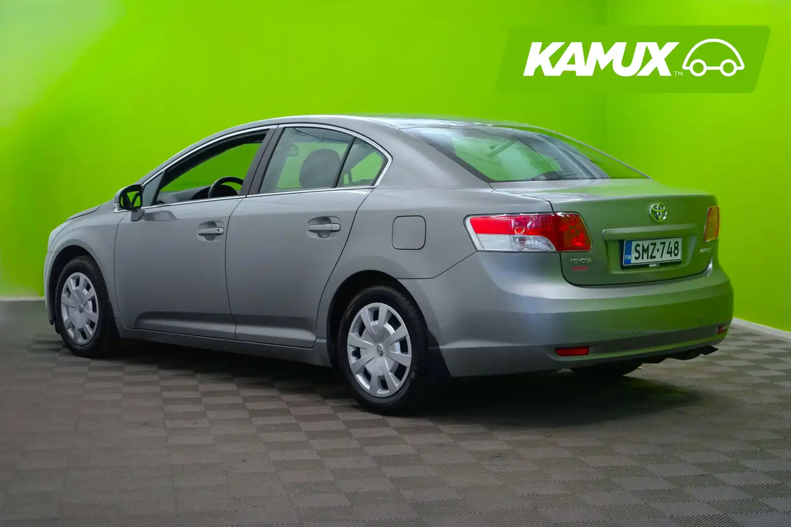 car-image