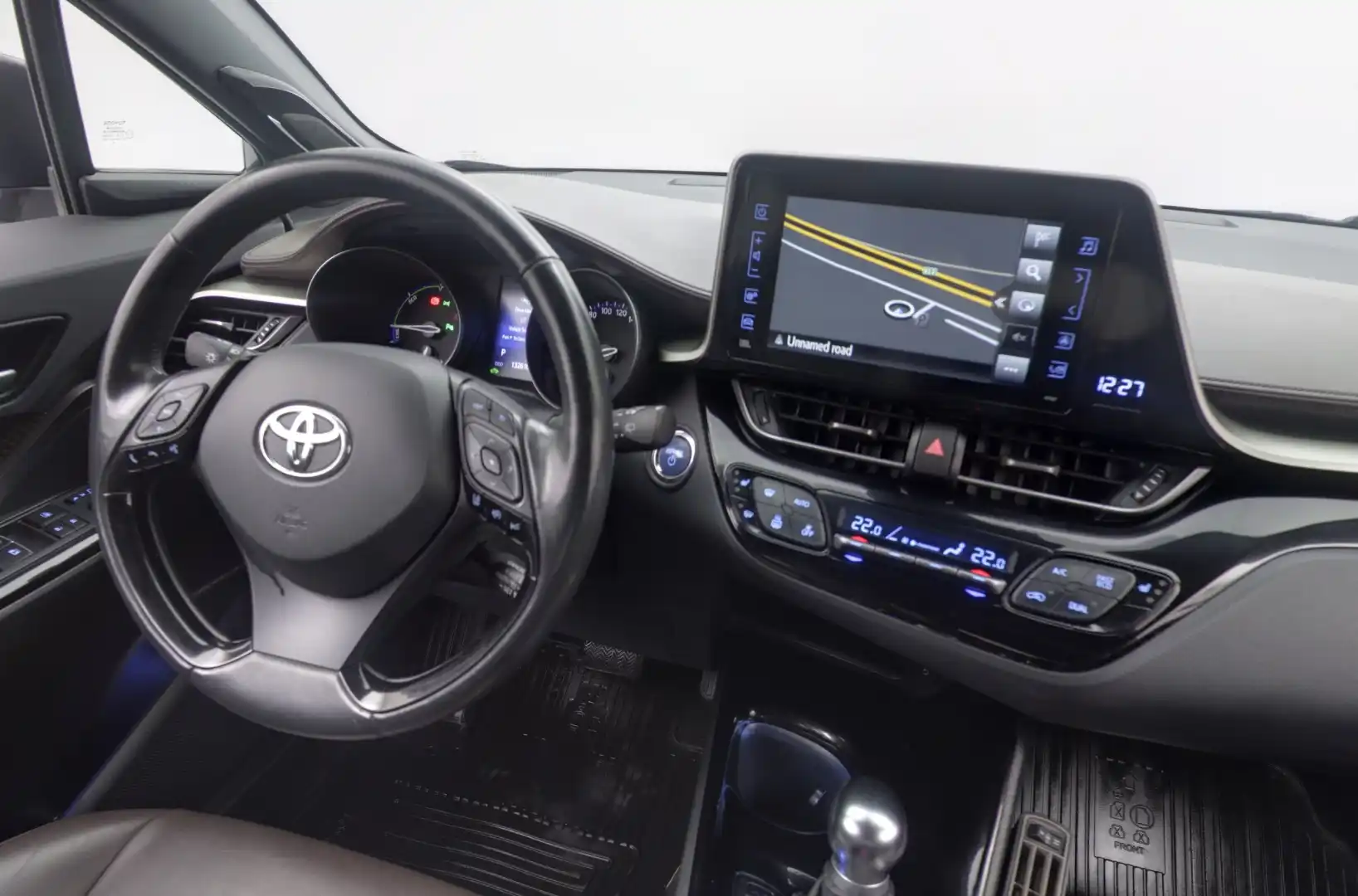 car-image