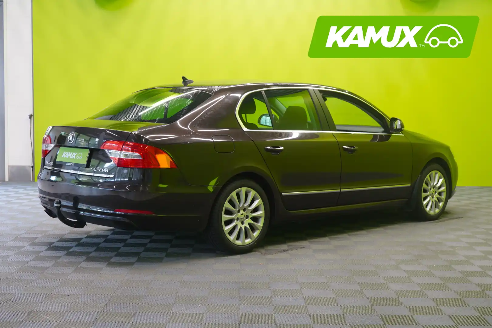 car-image