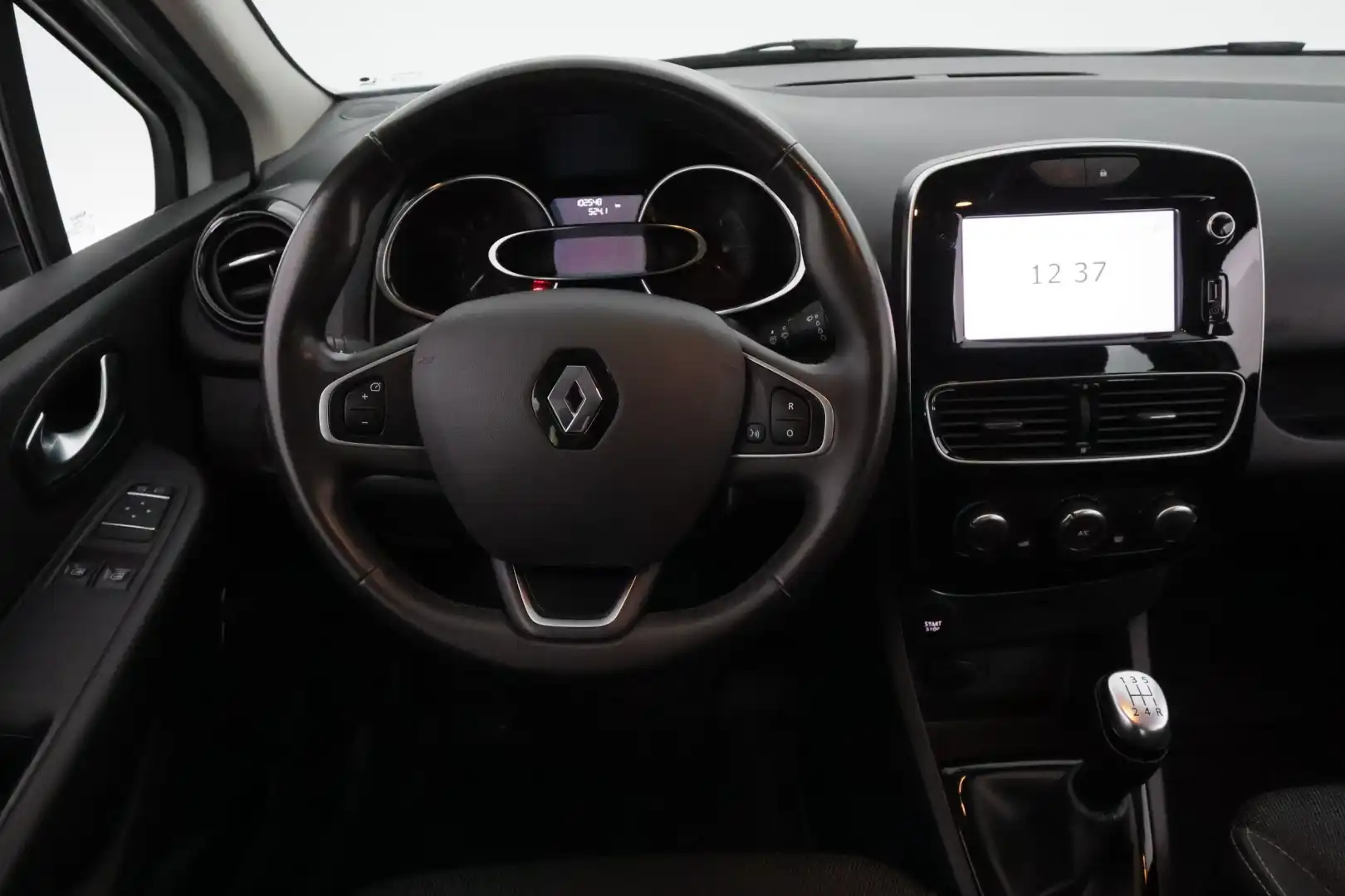 car-image