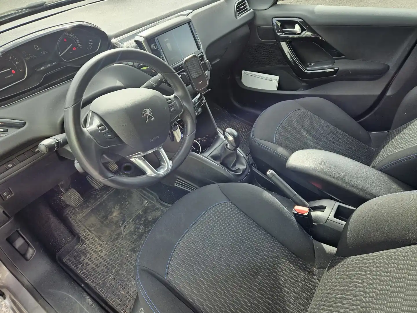 car-image
