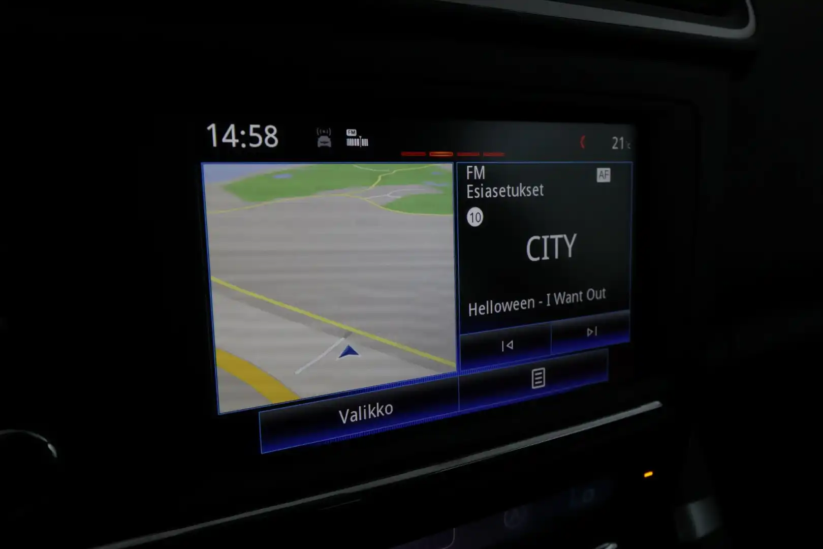 car-image