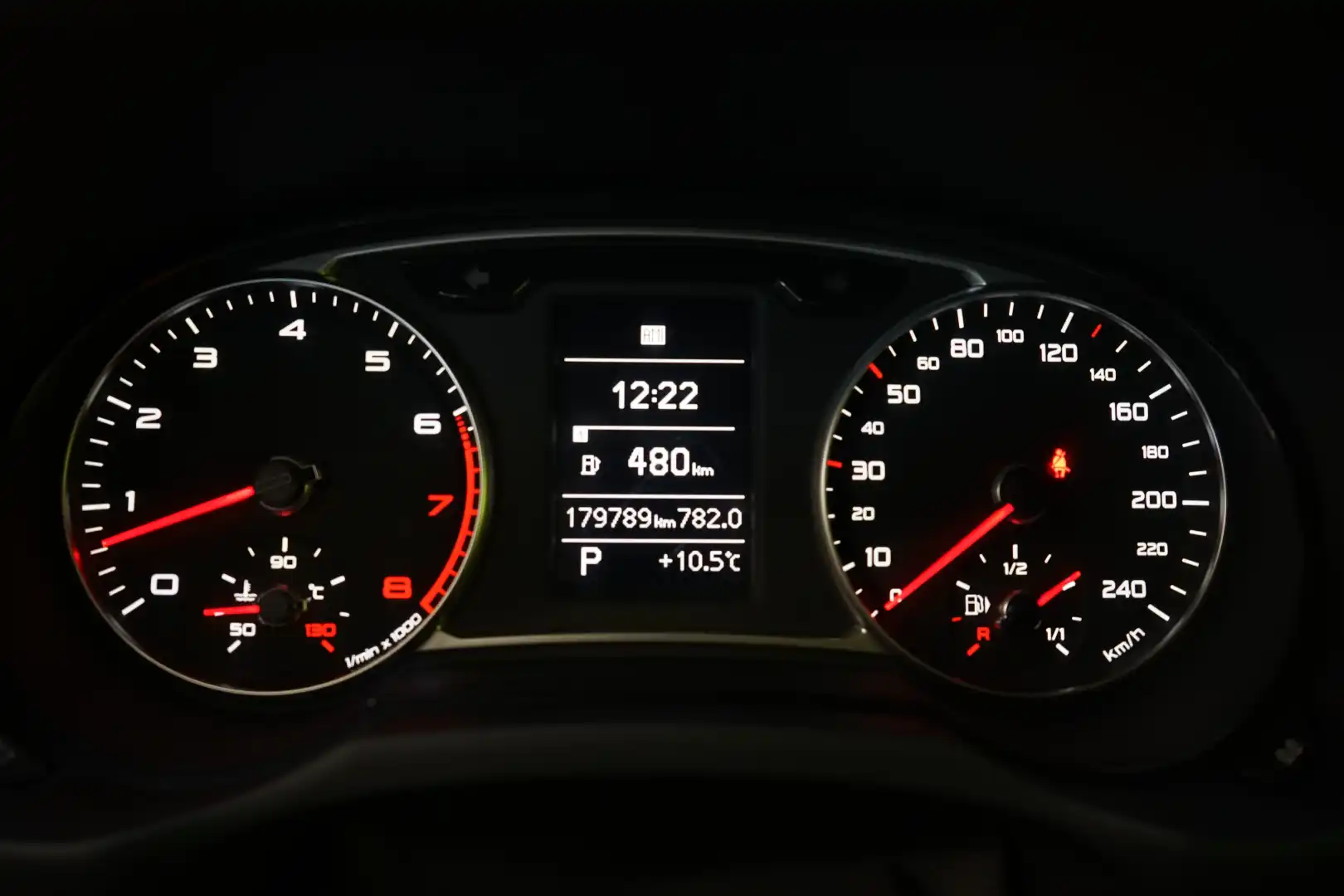 car-image