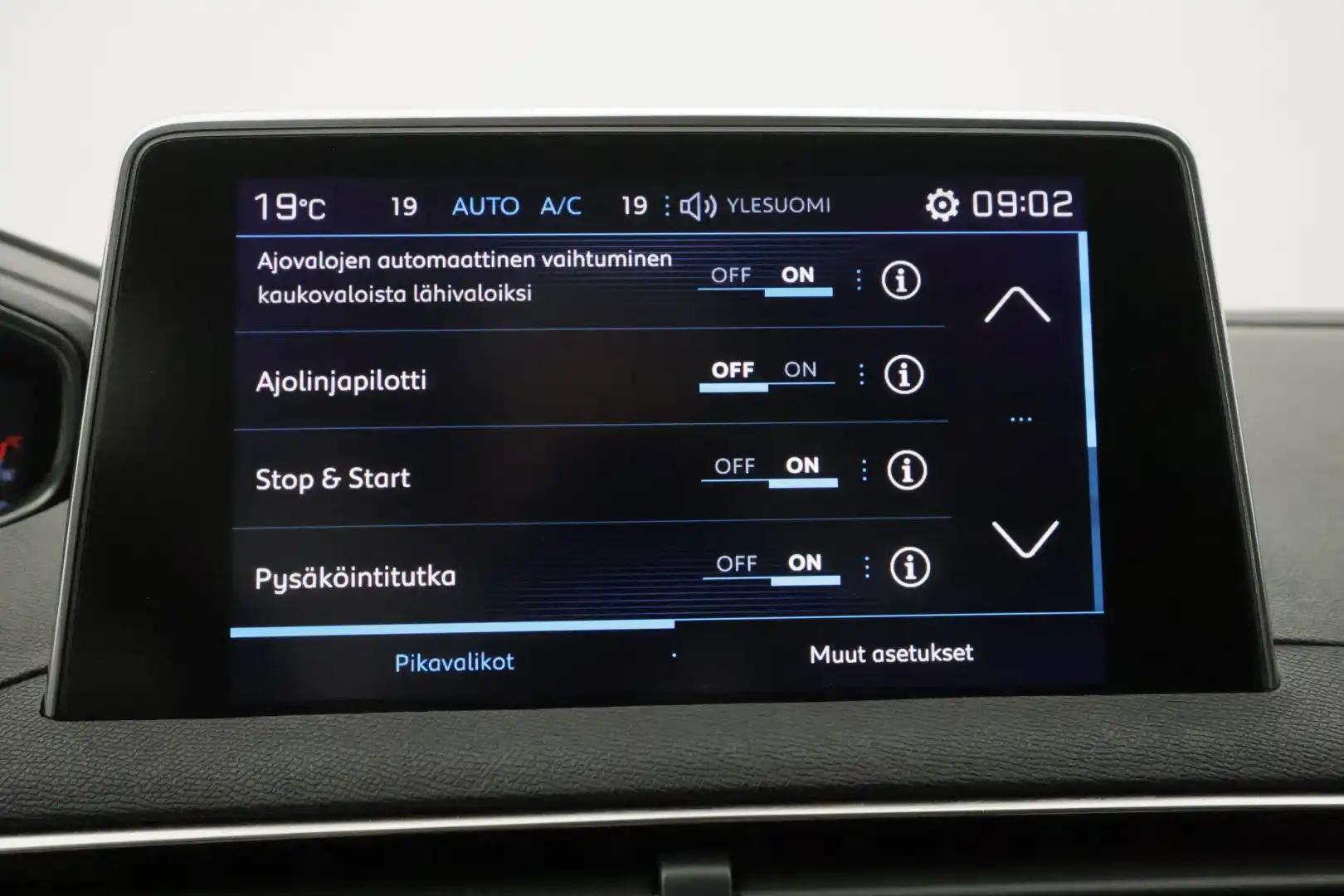 car-image
