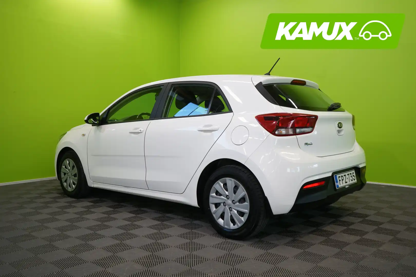 car-image