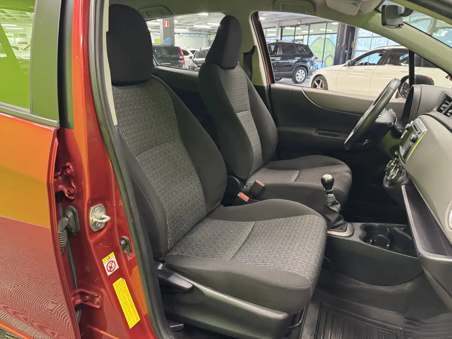 car-image