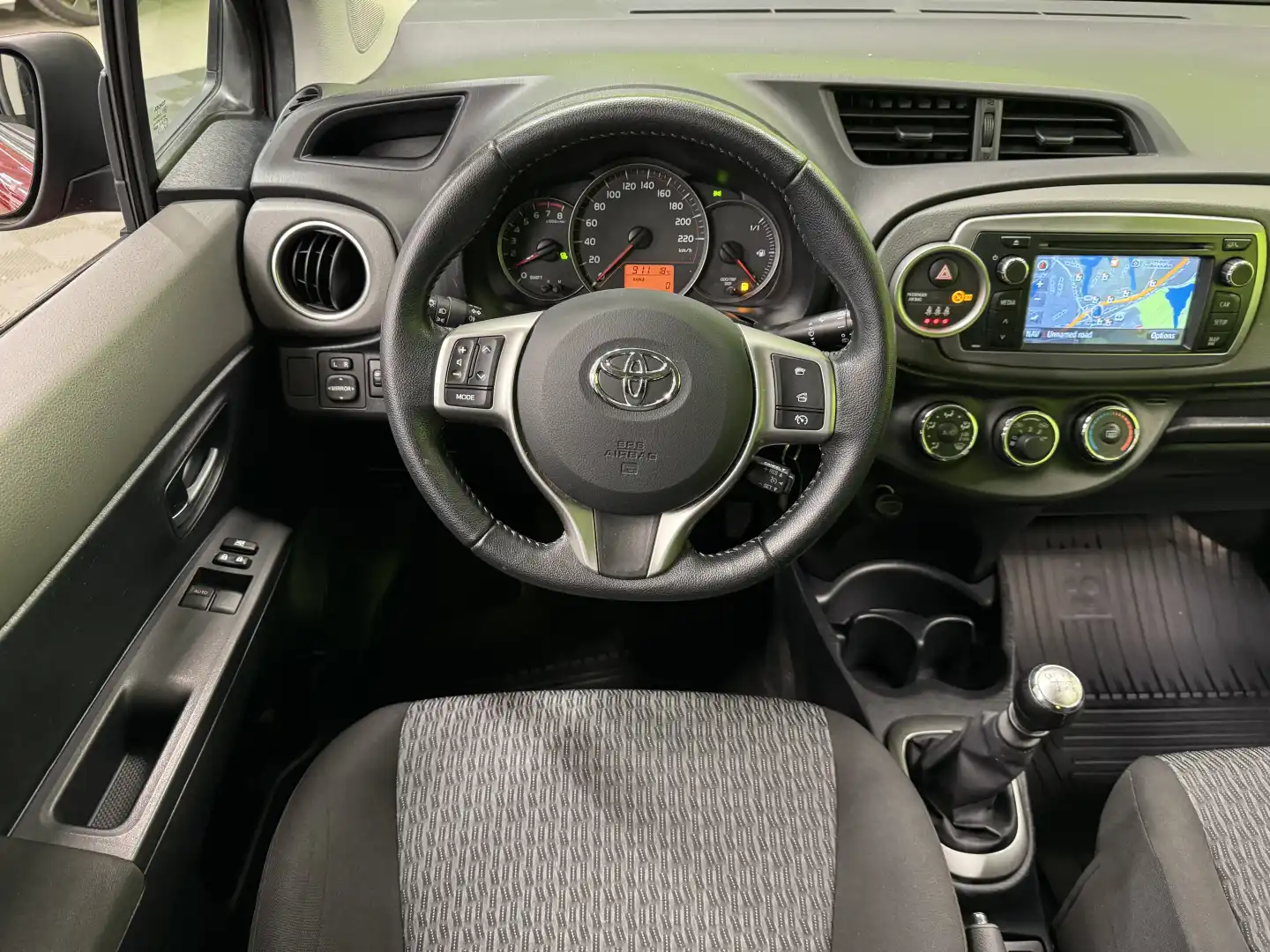 car-image