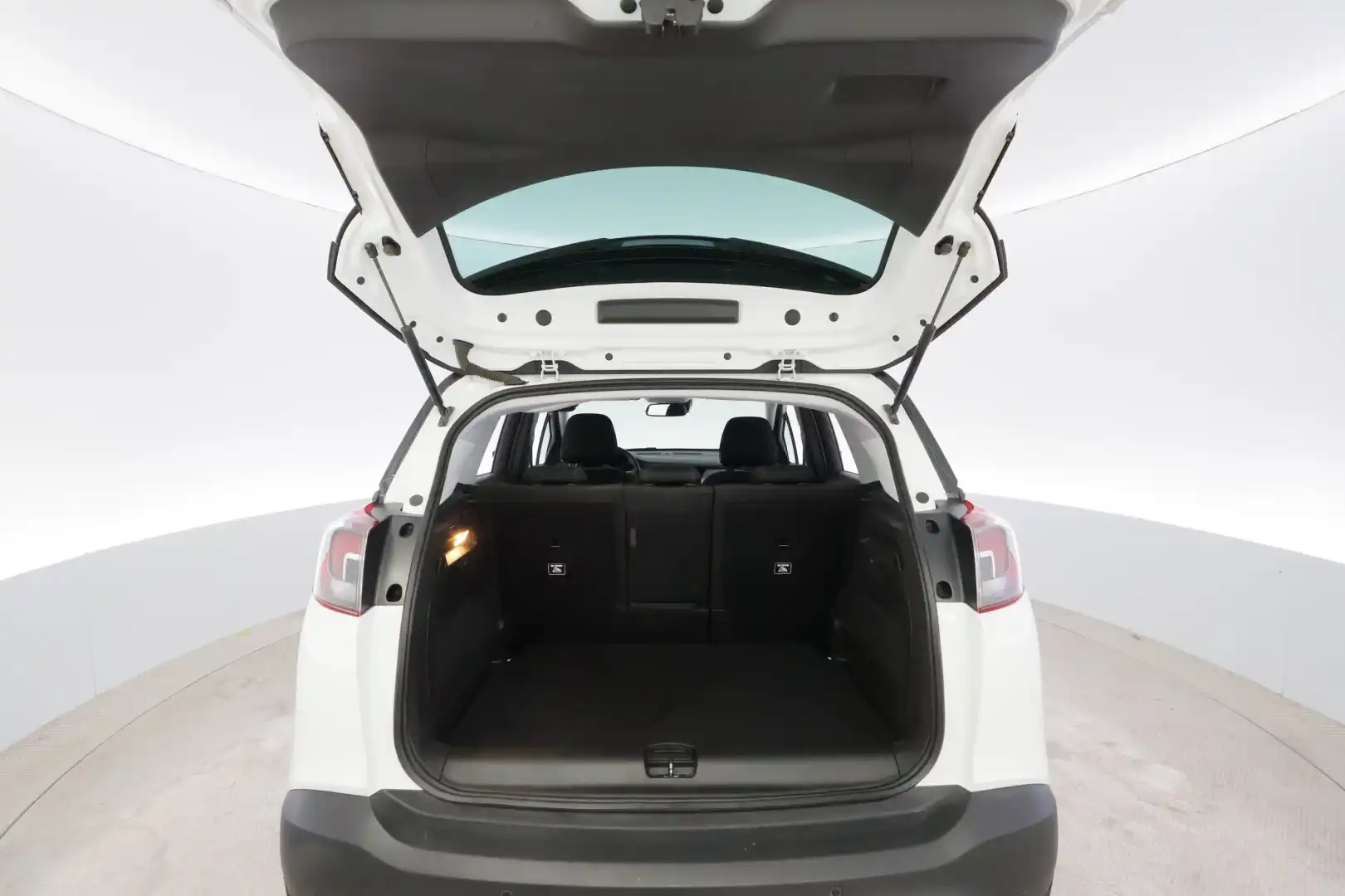 car-image