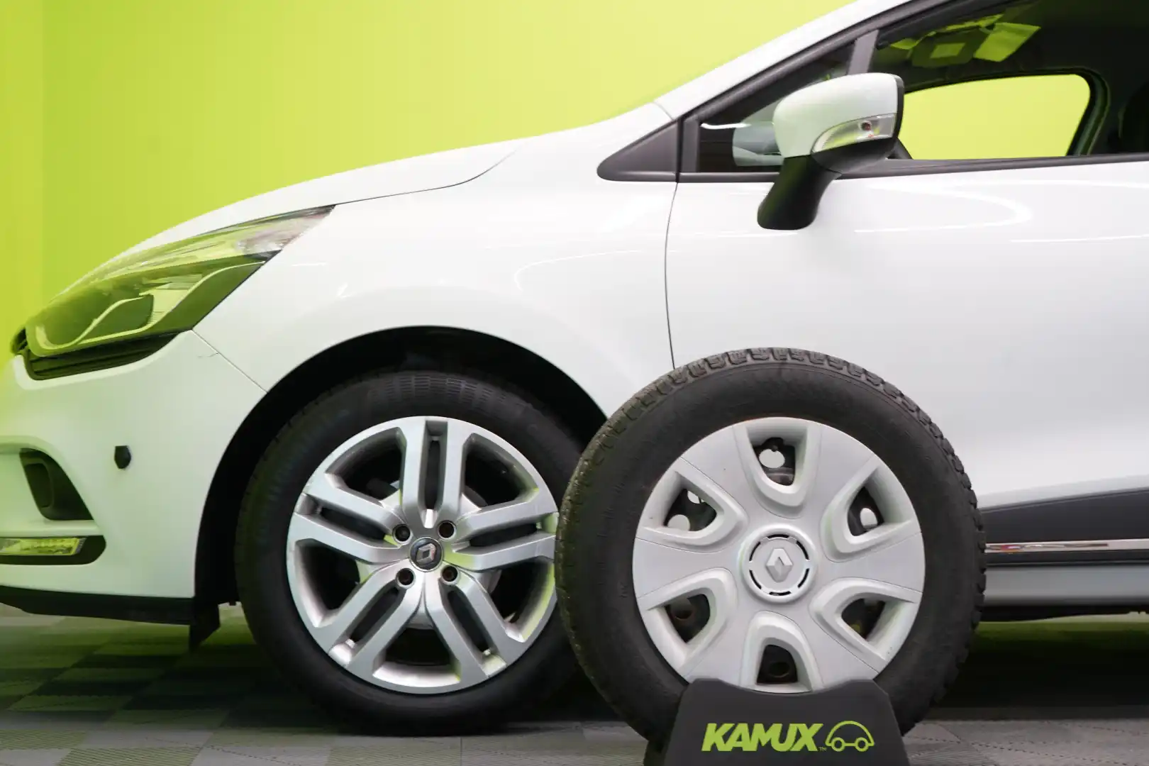 car-image