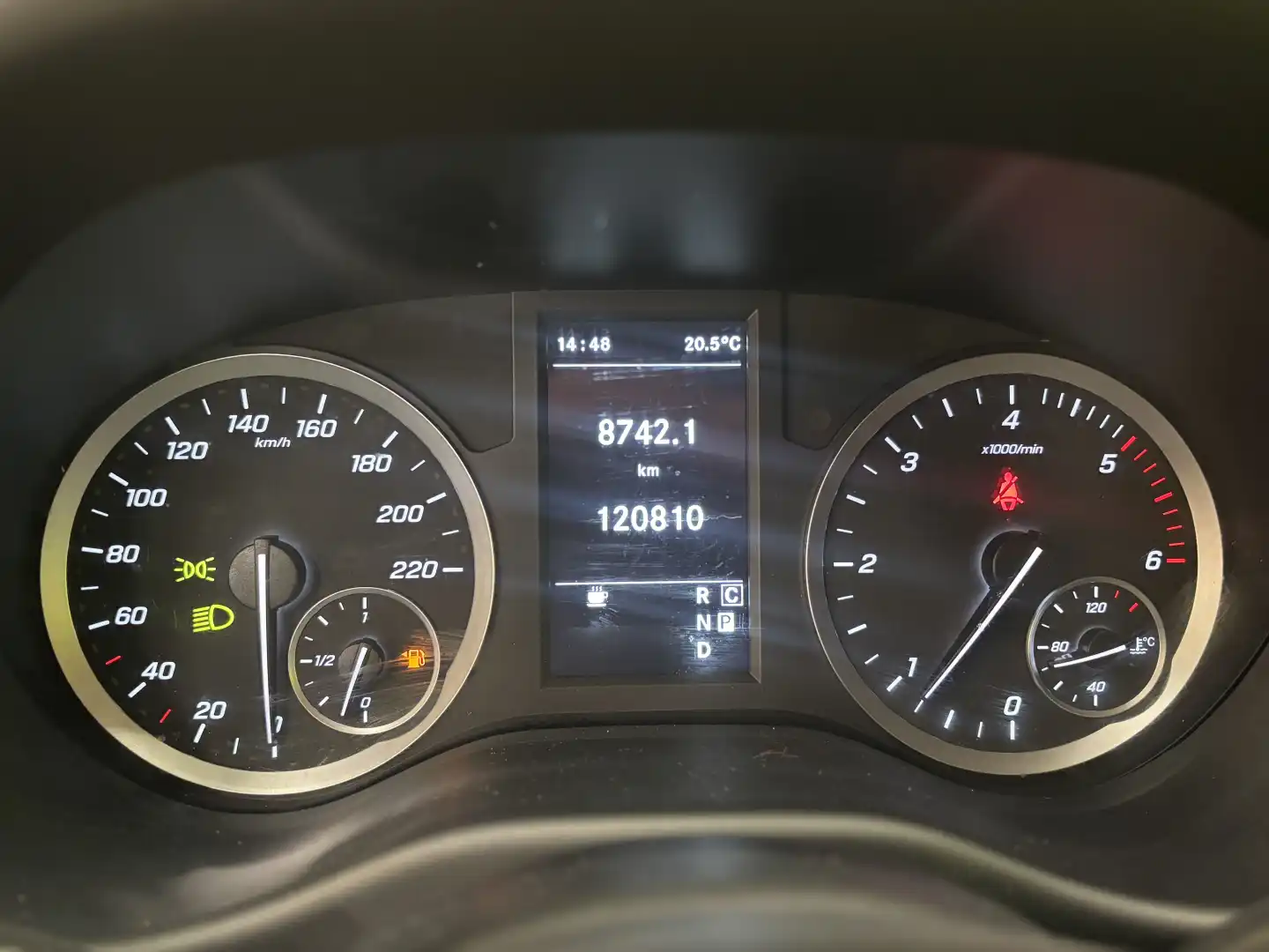 car-image