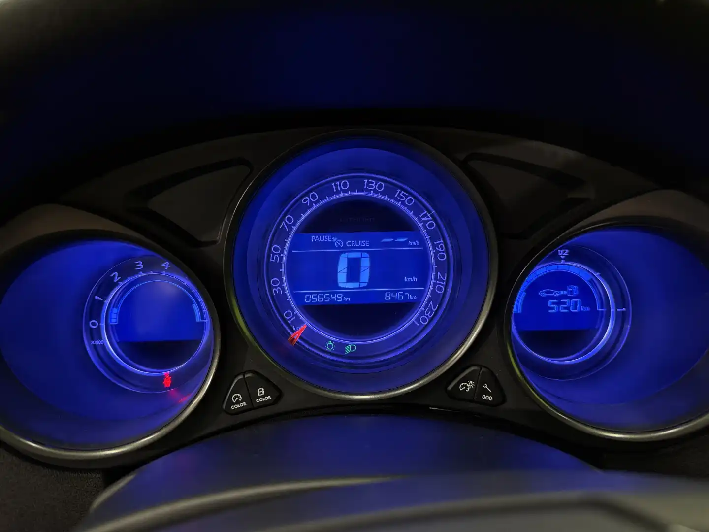 car-image