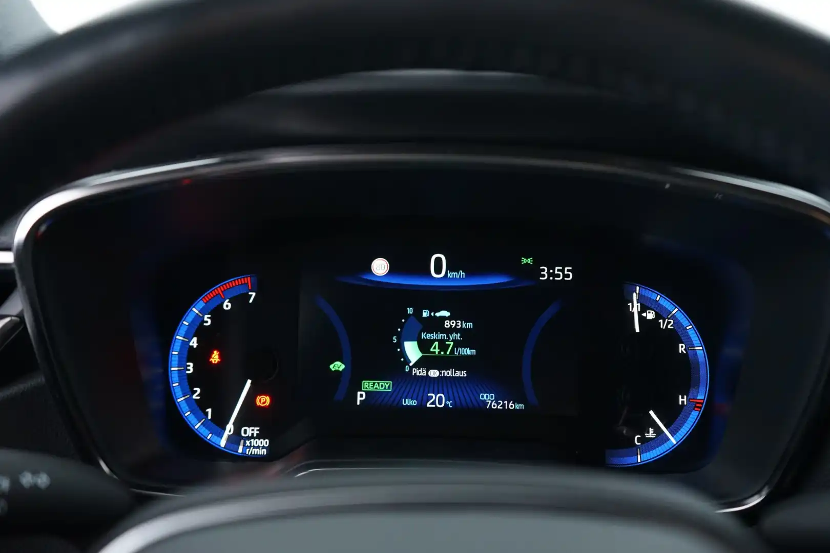 car-image
