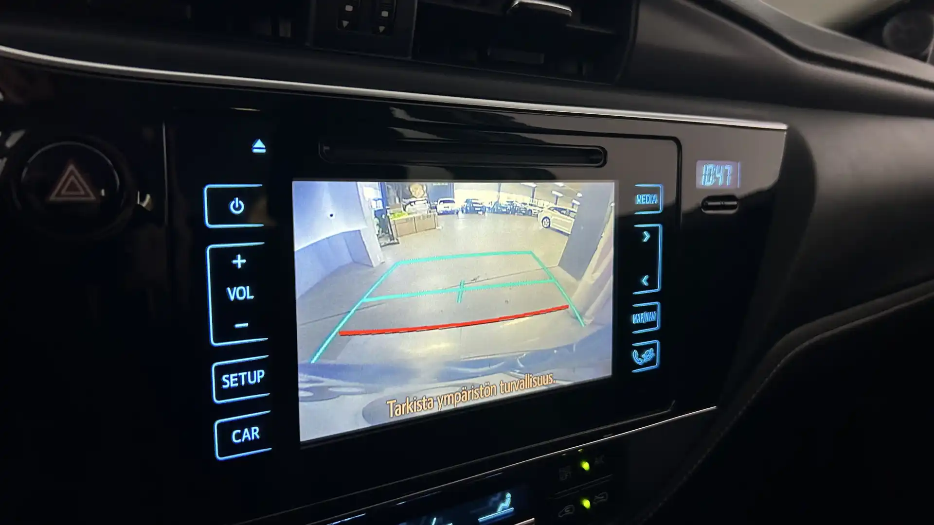 car-image