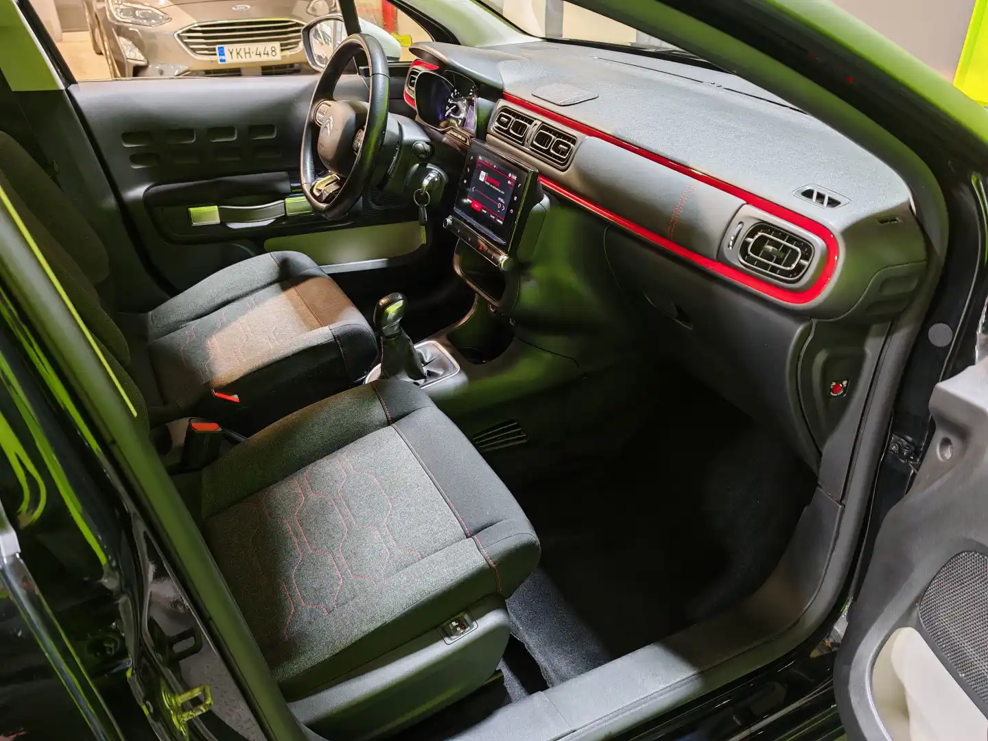 car-image