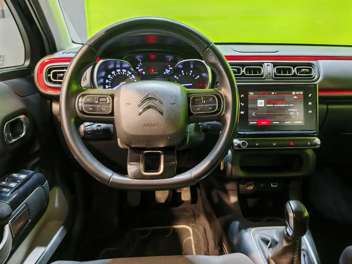 car-image