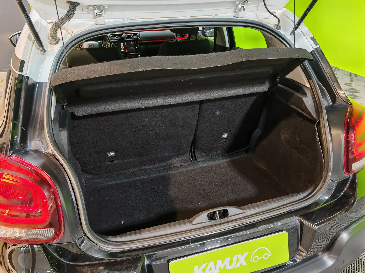 car-image