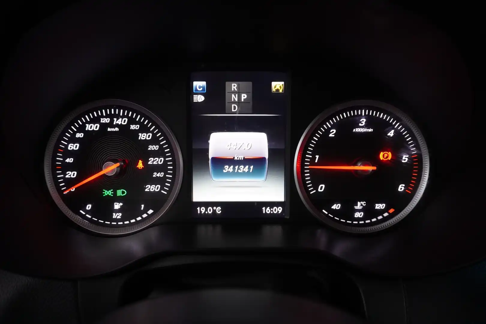 car-image