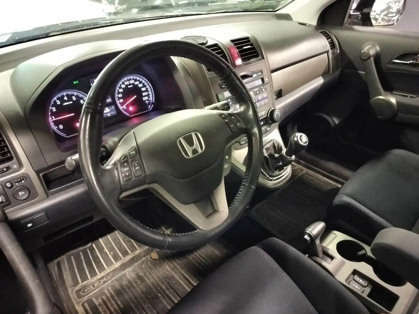 car-image