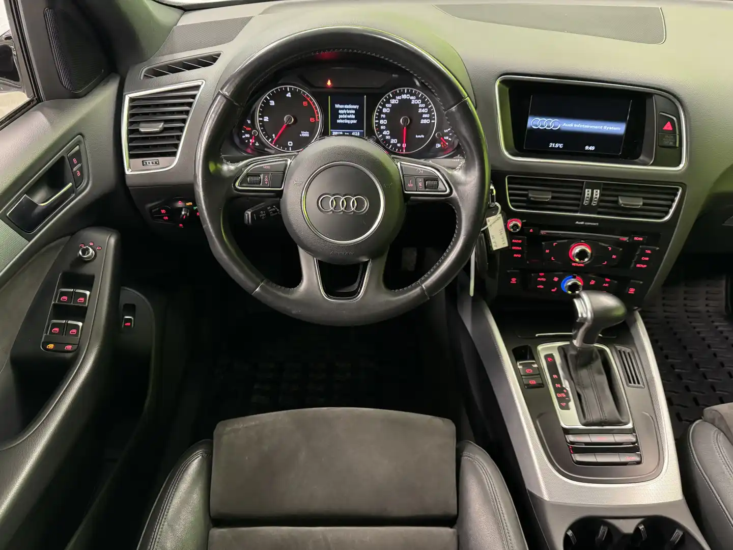 car-image
