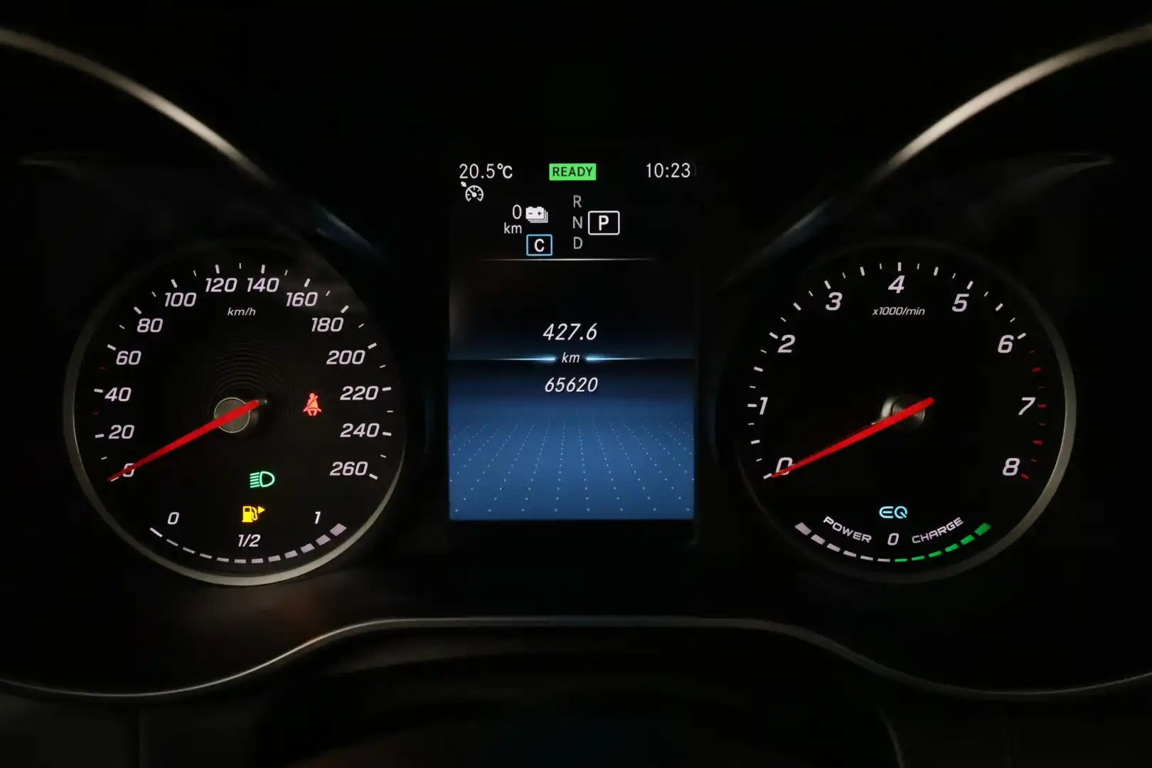 car-image