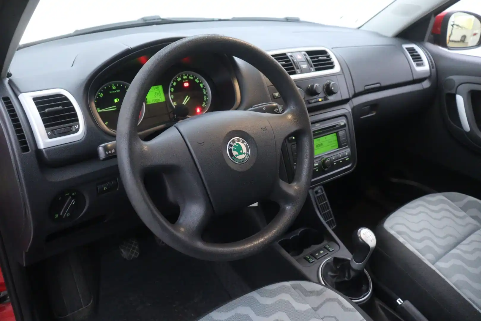 car-image