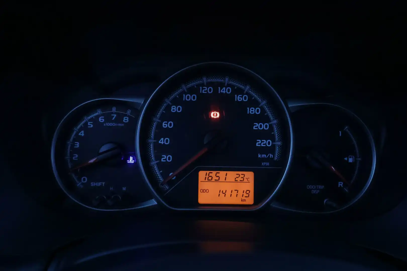 car-image