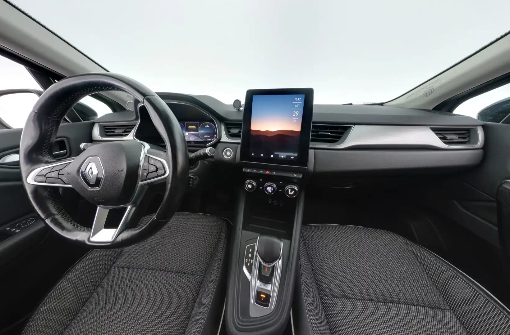 car-image