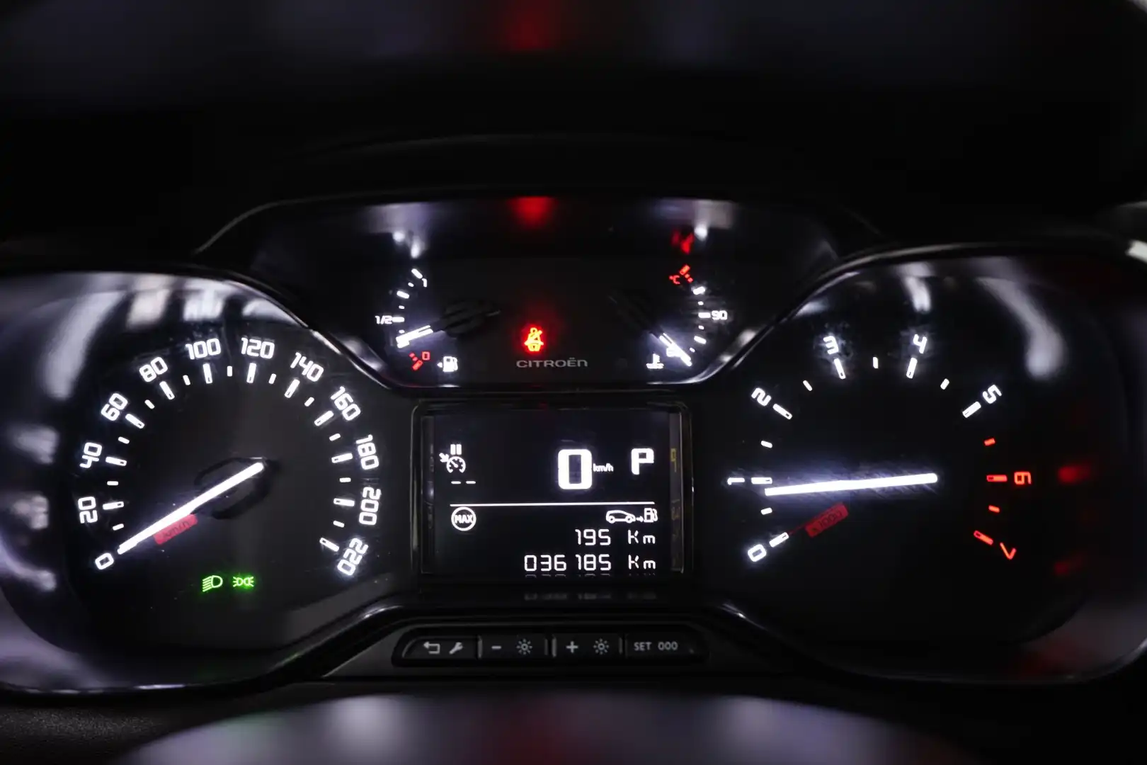 car-image