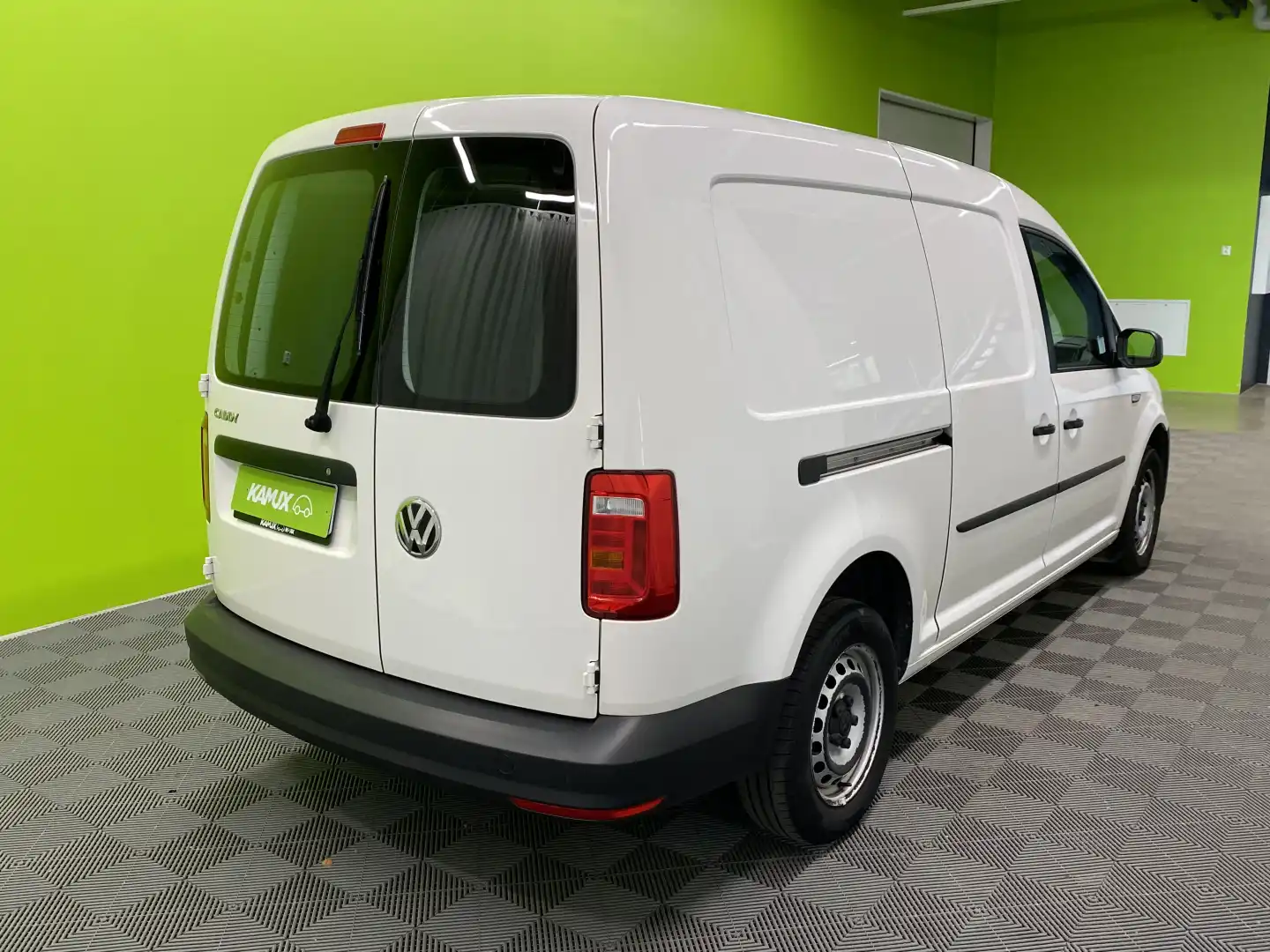 car-image