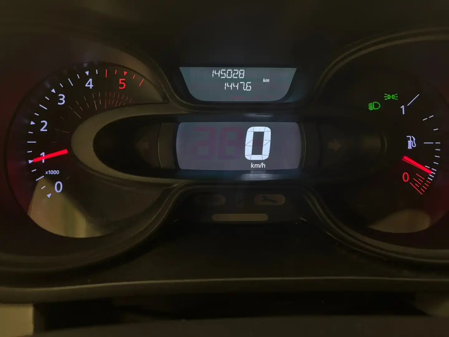 car-image