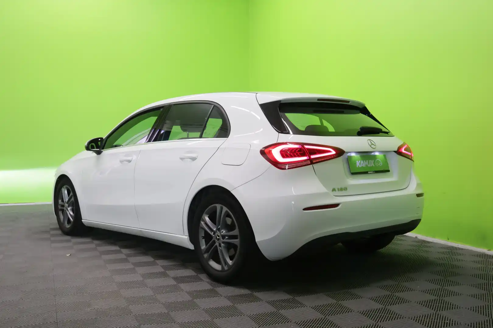 car-image