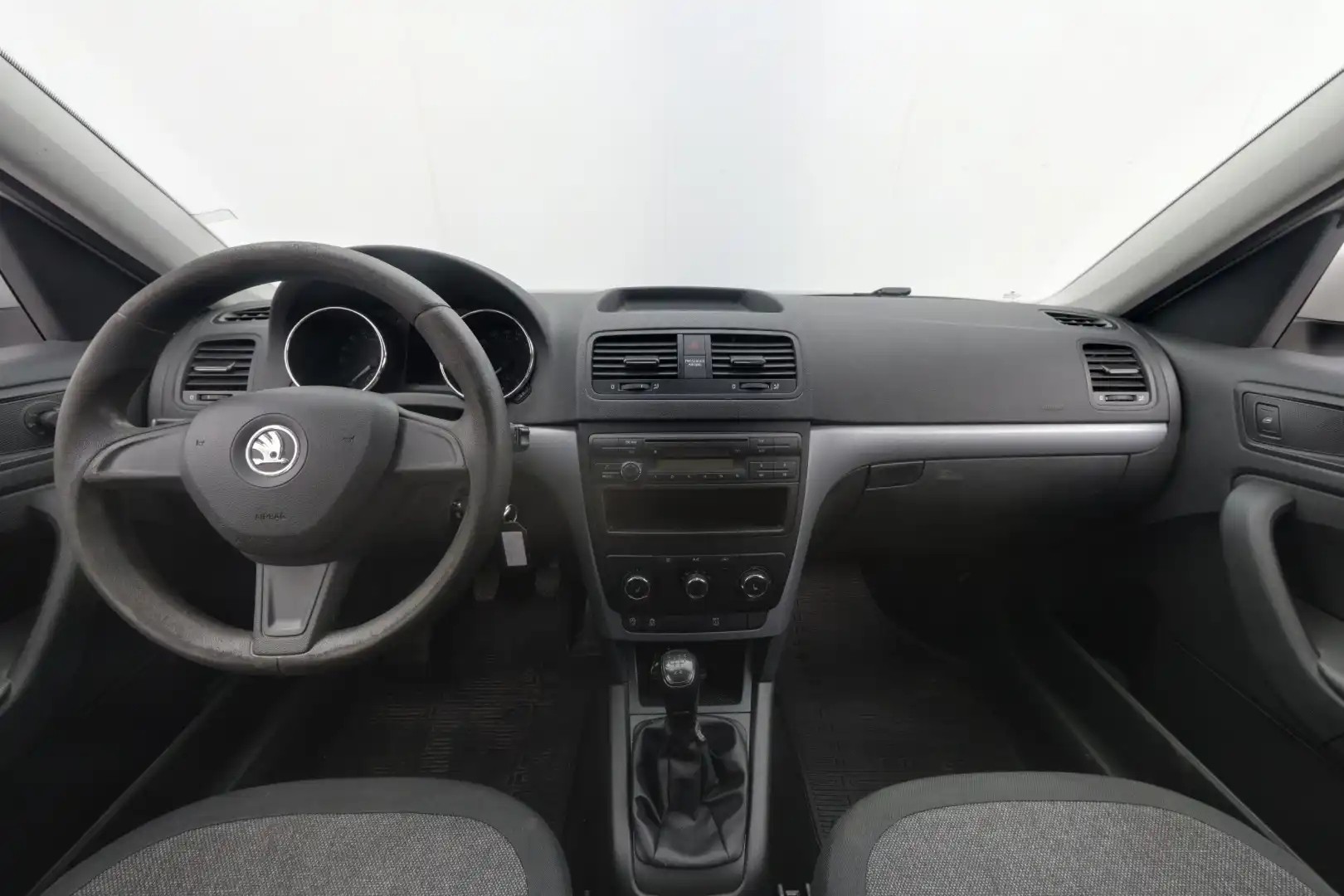 car-image