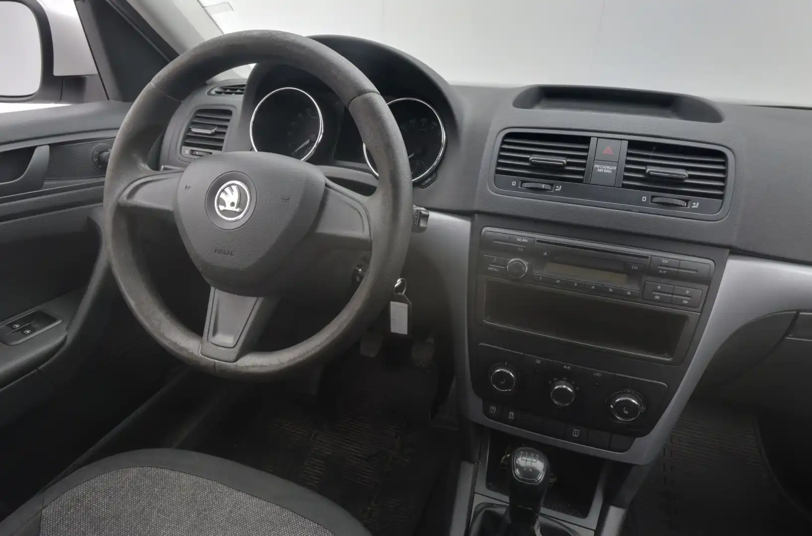 car-image