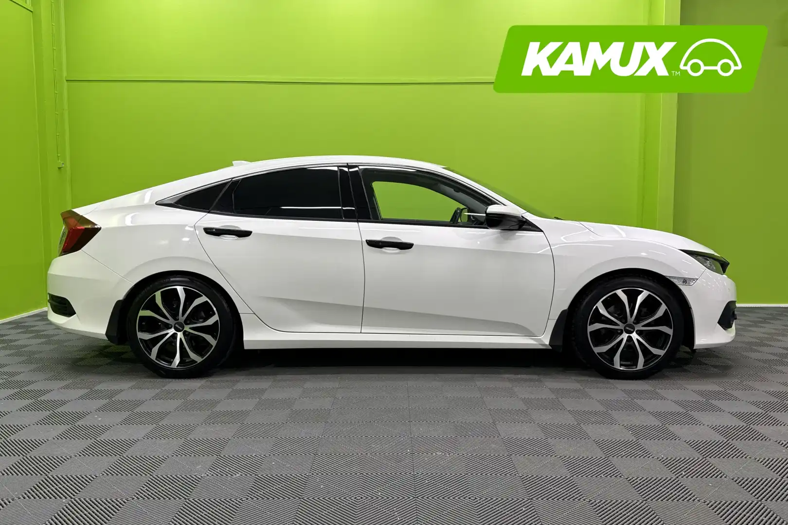 car-image