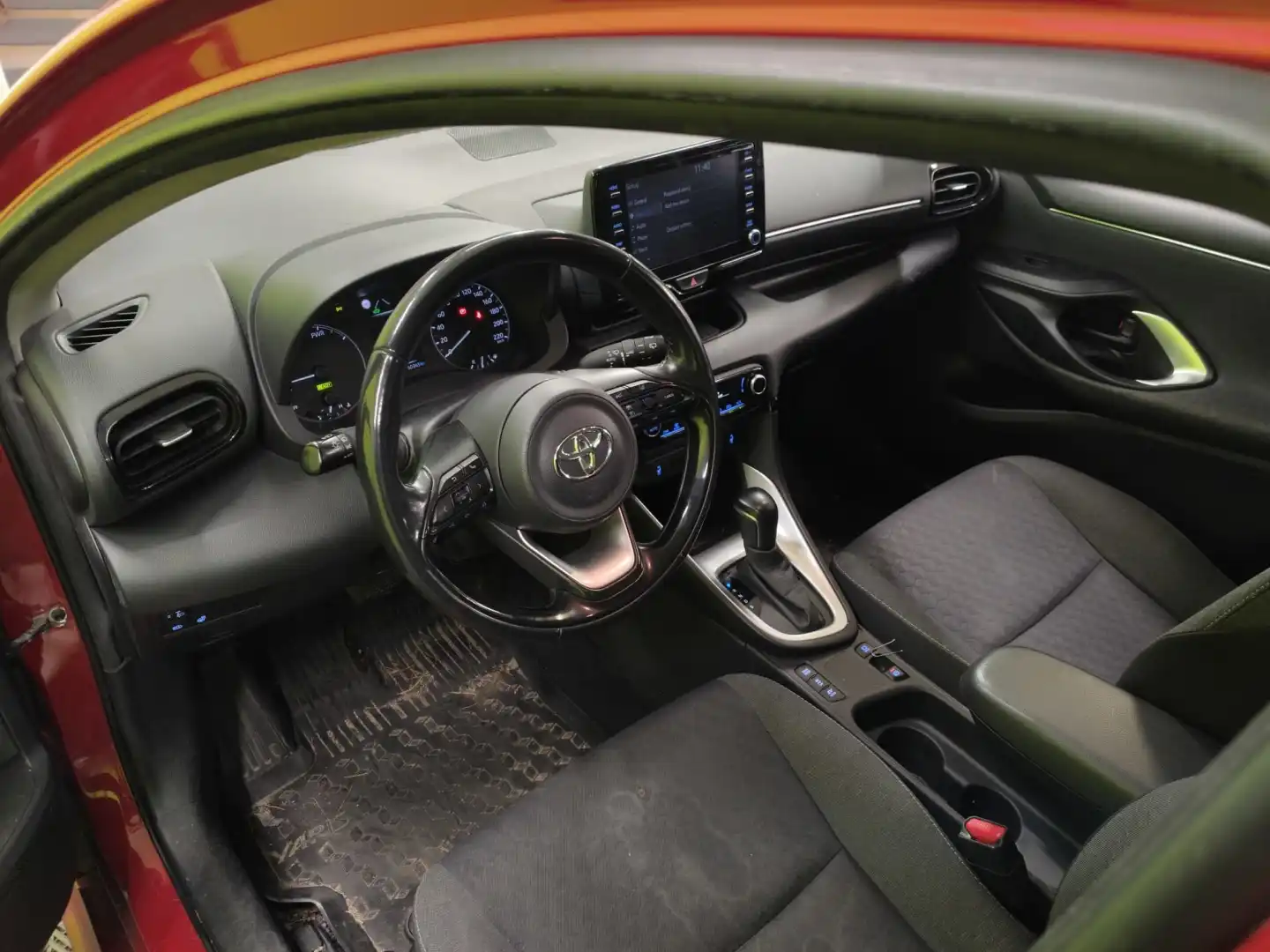 car-image