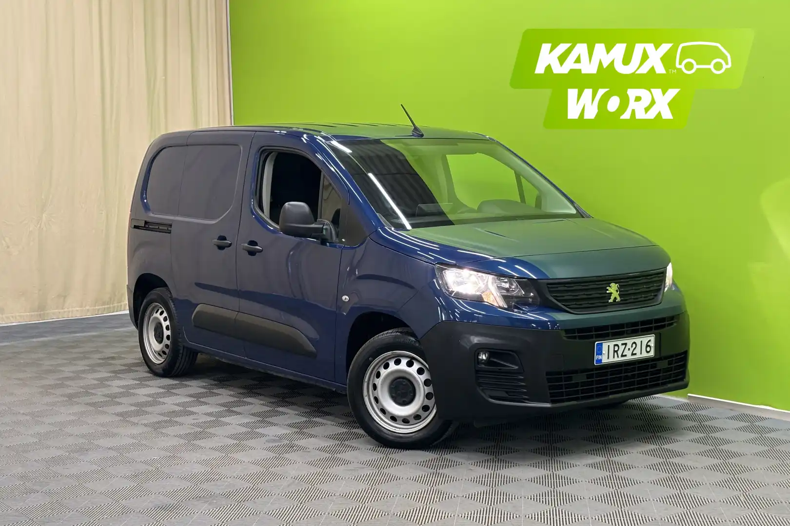 car-image