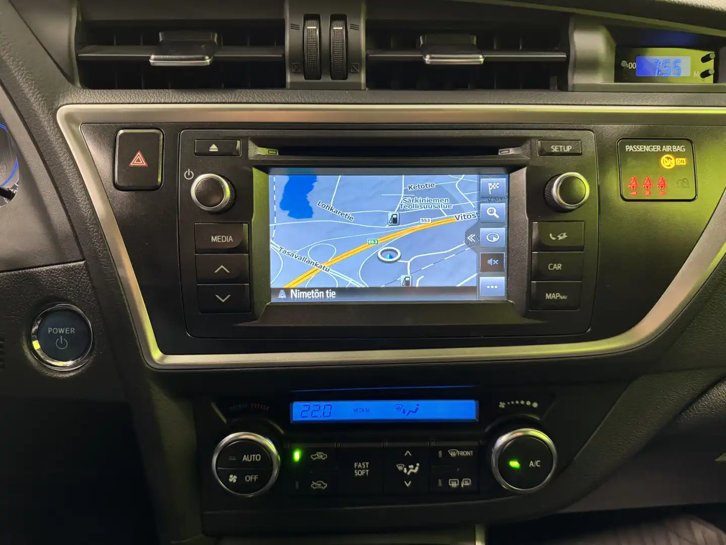 car-image