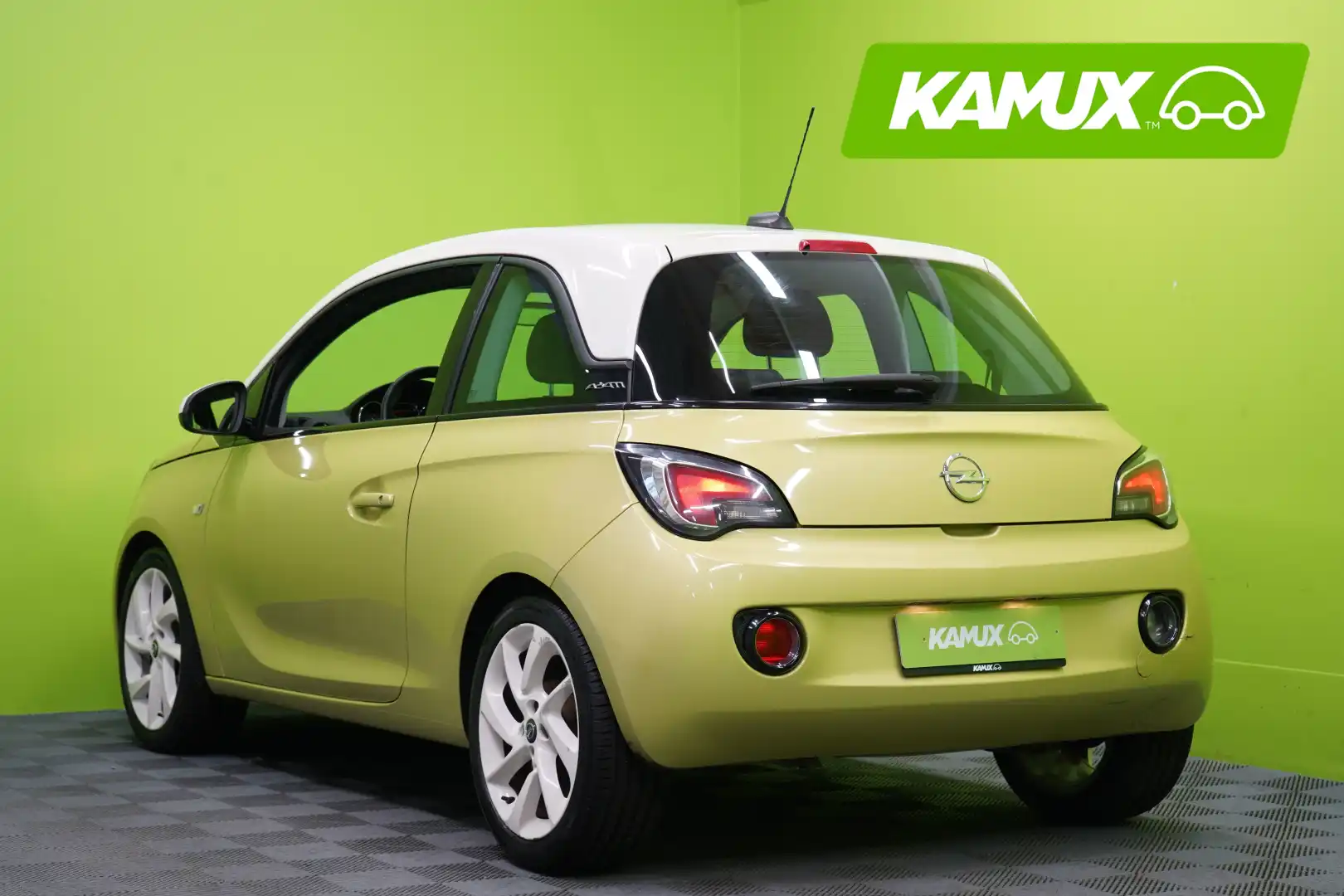 car-image