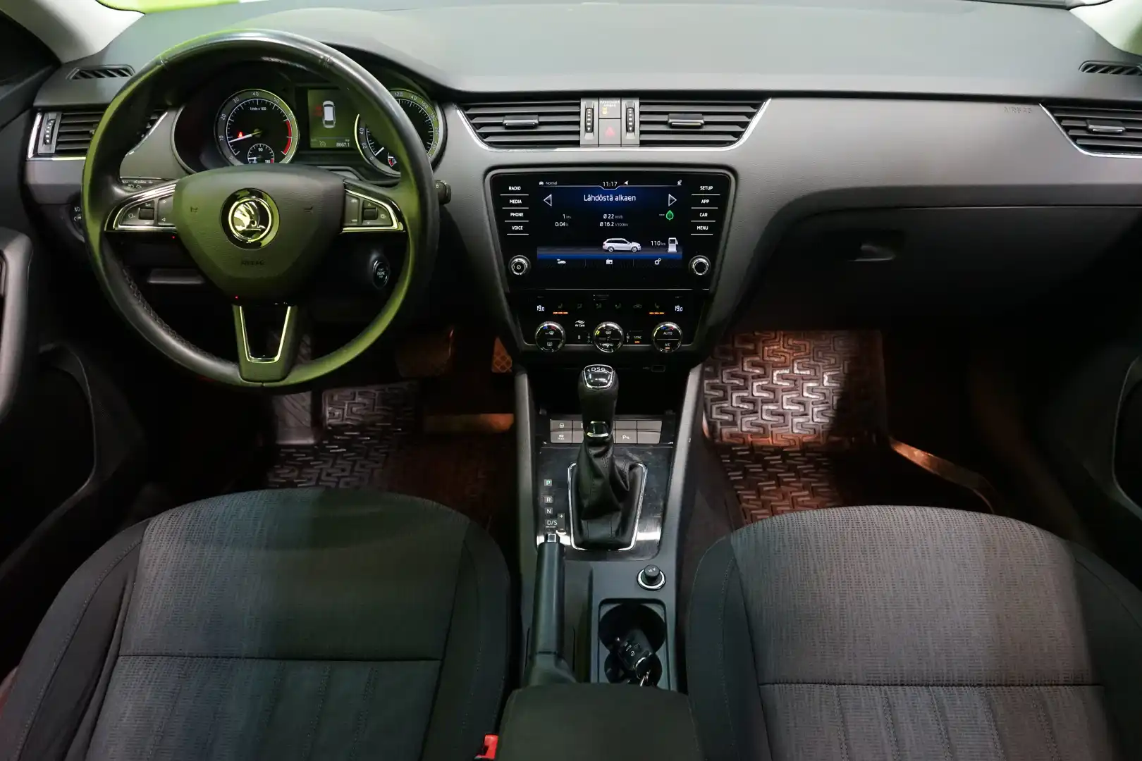 car-image