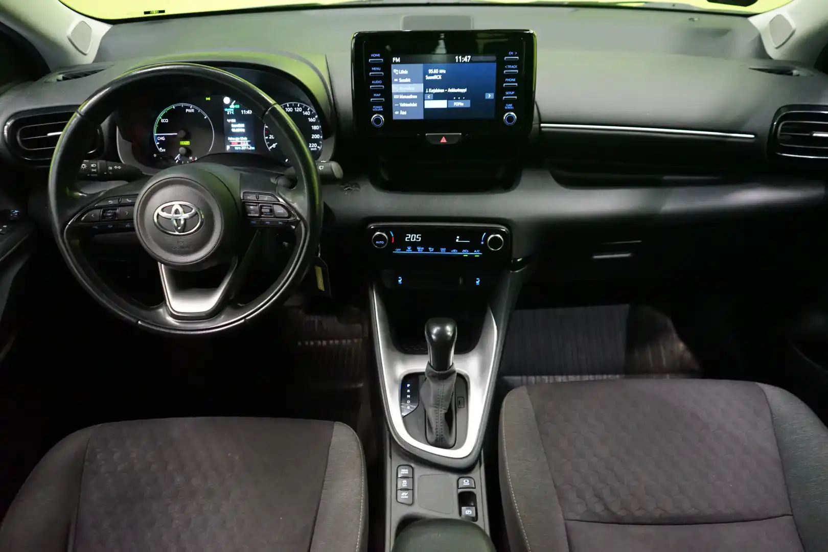 car-image