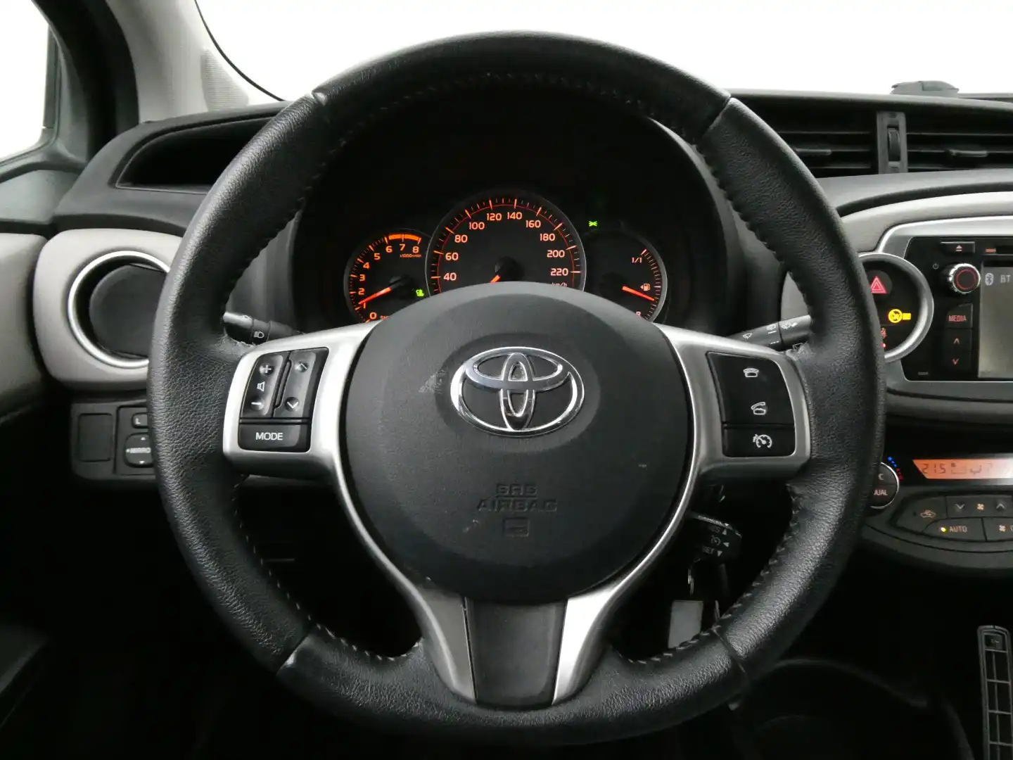 car-image