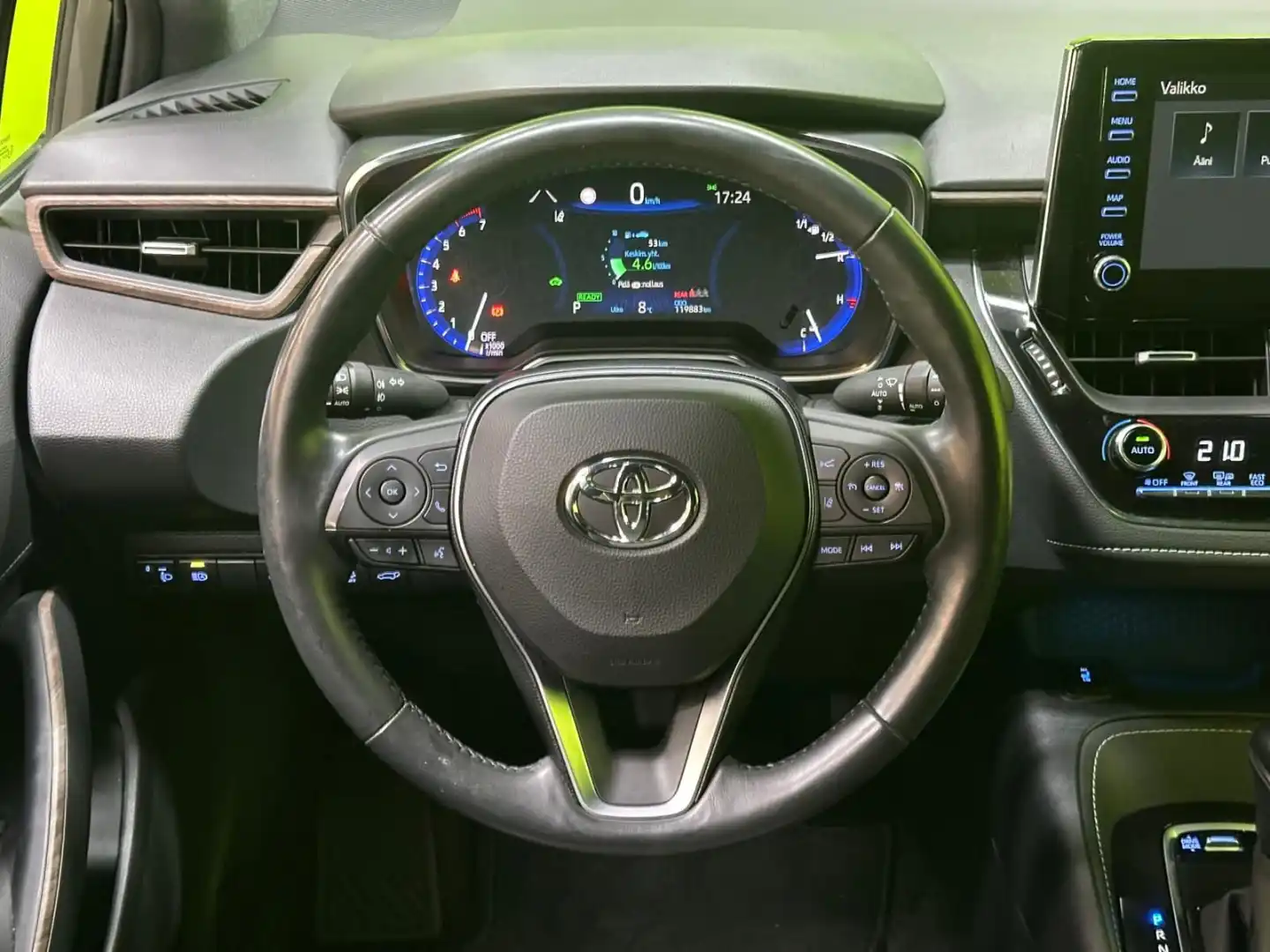 car-image